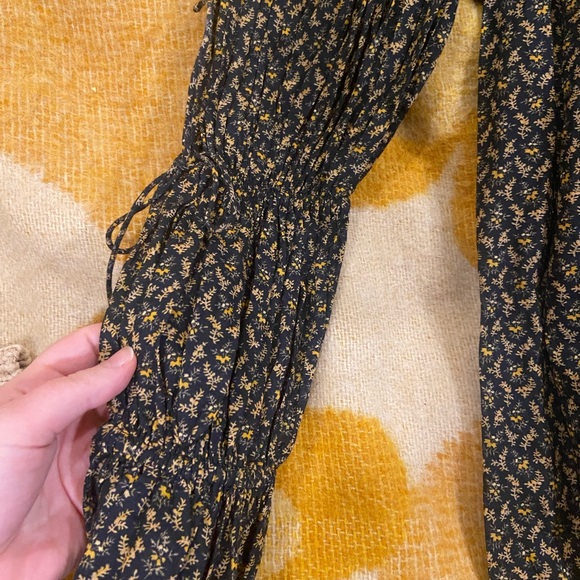 NWT Doen Buttercup Dress - Black Winter Ditsy - Picture 3 of 8